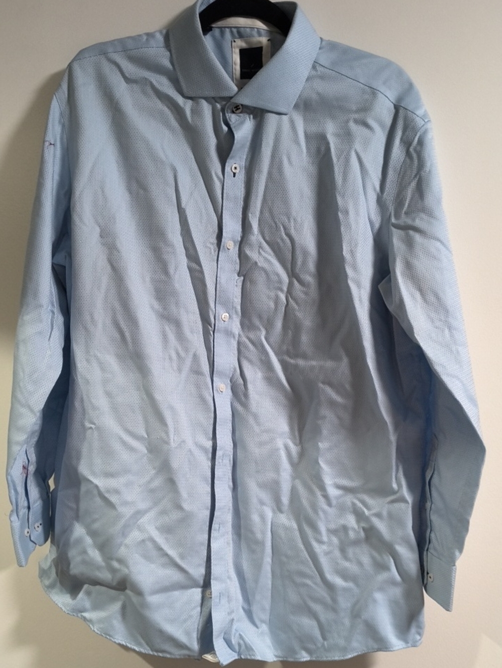 Men's Light Blue Long-Sleeve Dress Shirt - Tailored Look